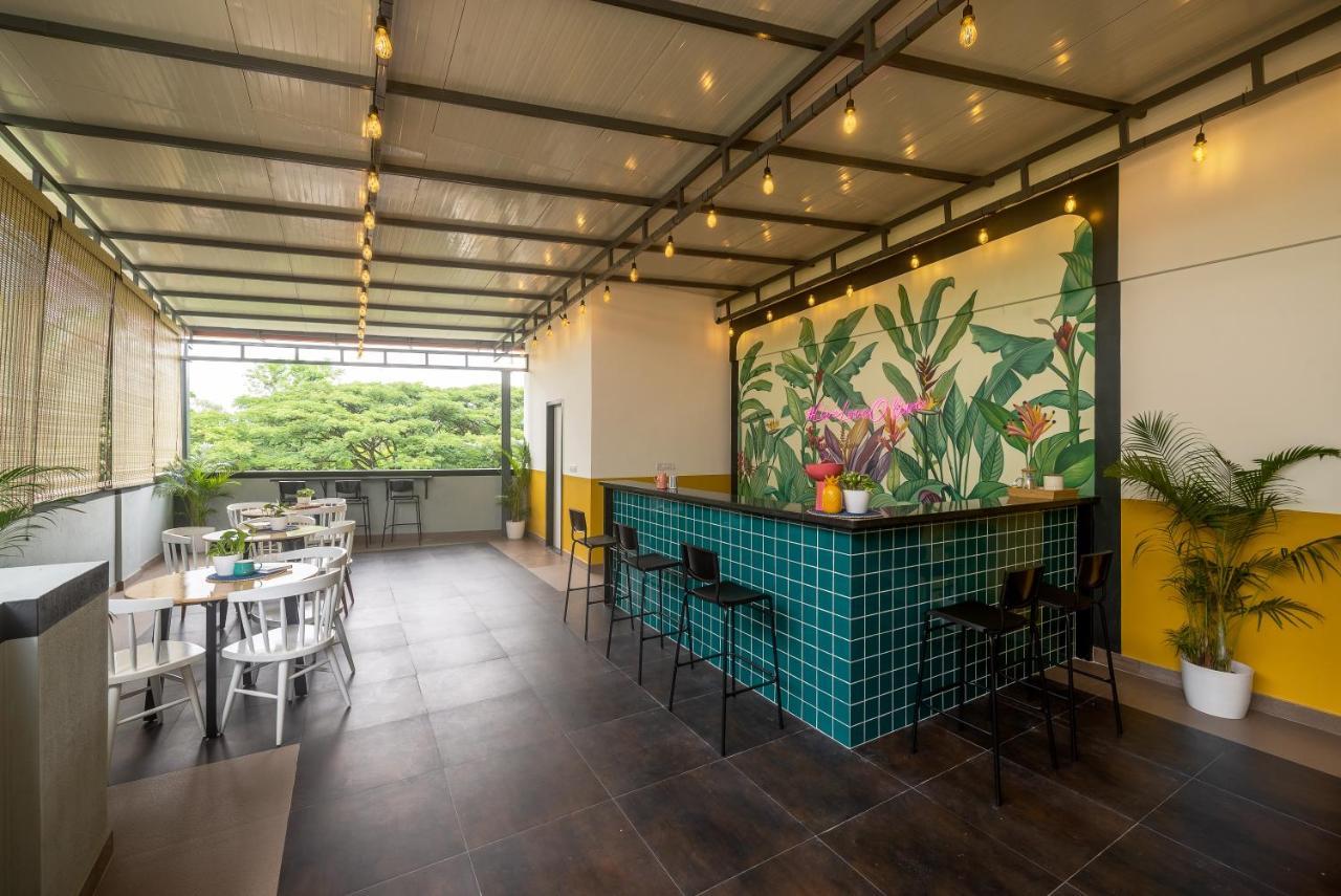 Olive Hotel Hal 2Nd Stage By Embassy Group Bangalore Bagian luar foto